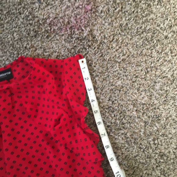 Liz Claiborne blouse with belt - Picture 10 of 10